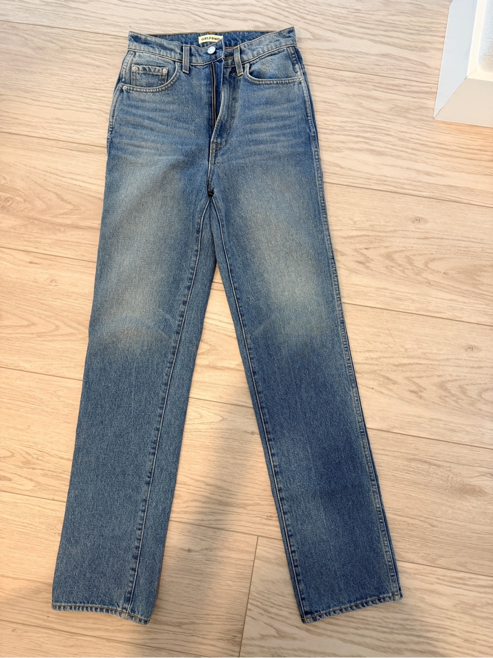 GRLFRND Sara Super High Rise Slim Straight